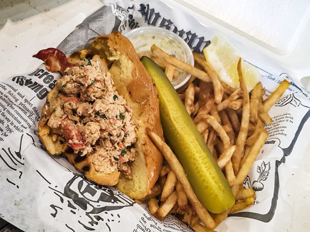 Lobster Roll un des spécialités de Buster's sea cove à Toronto