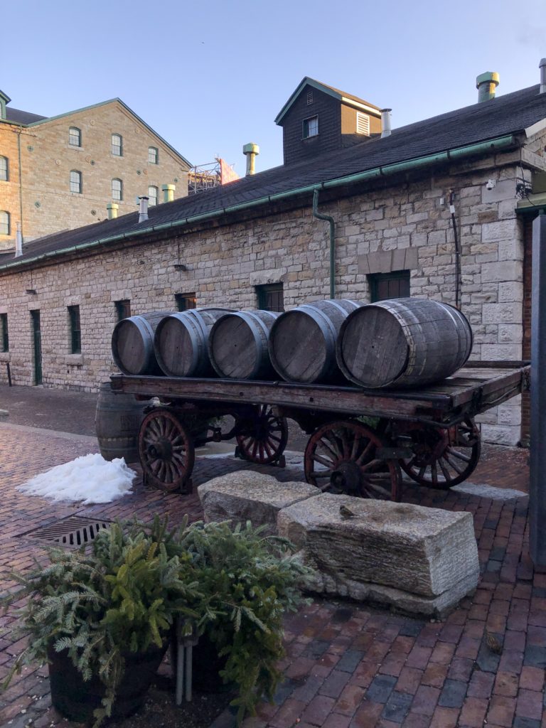 Anciens tonneaux - Distillery District à Toronto